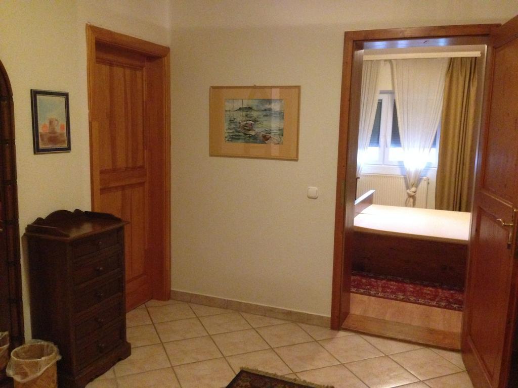 Juhasz Fogado Bed & Breakfast Fonyód Стая снимка